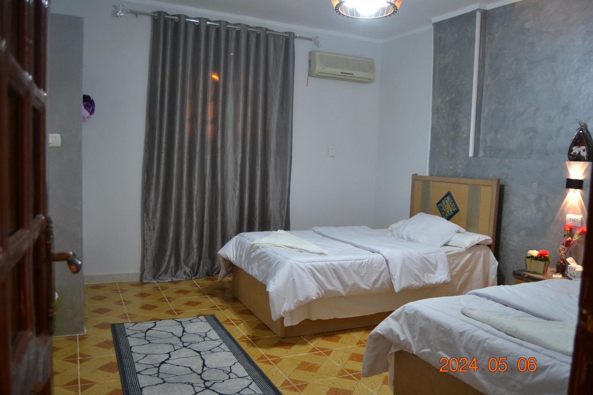 Pyramids Live In Apartment Cairo
